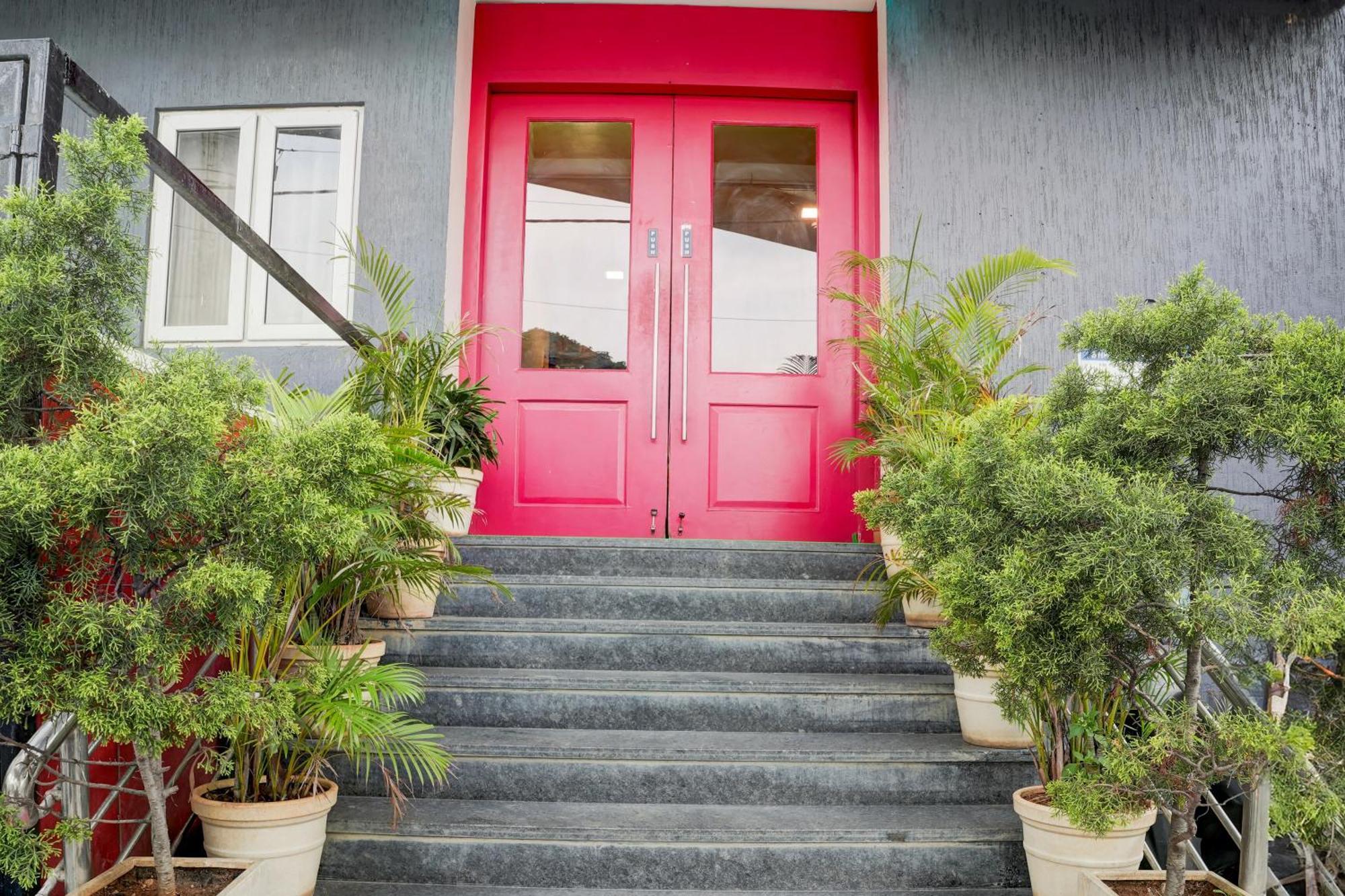 Super Townhouse Ulsoor Near Halasuru Metro Station Bangalore Exterior photo